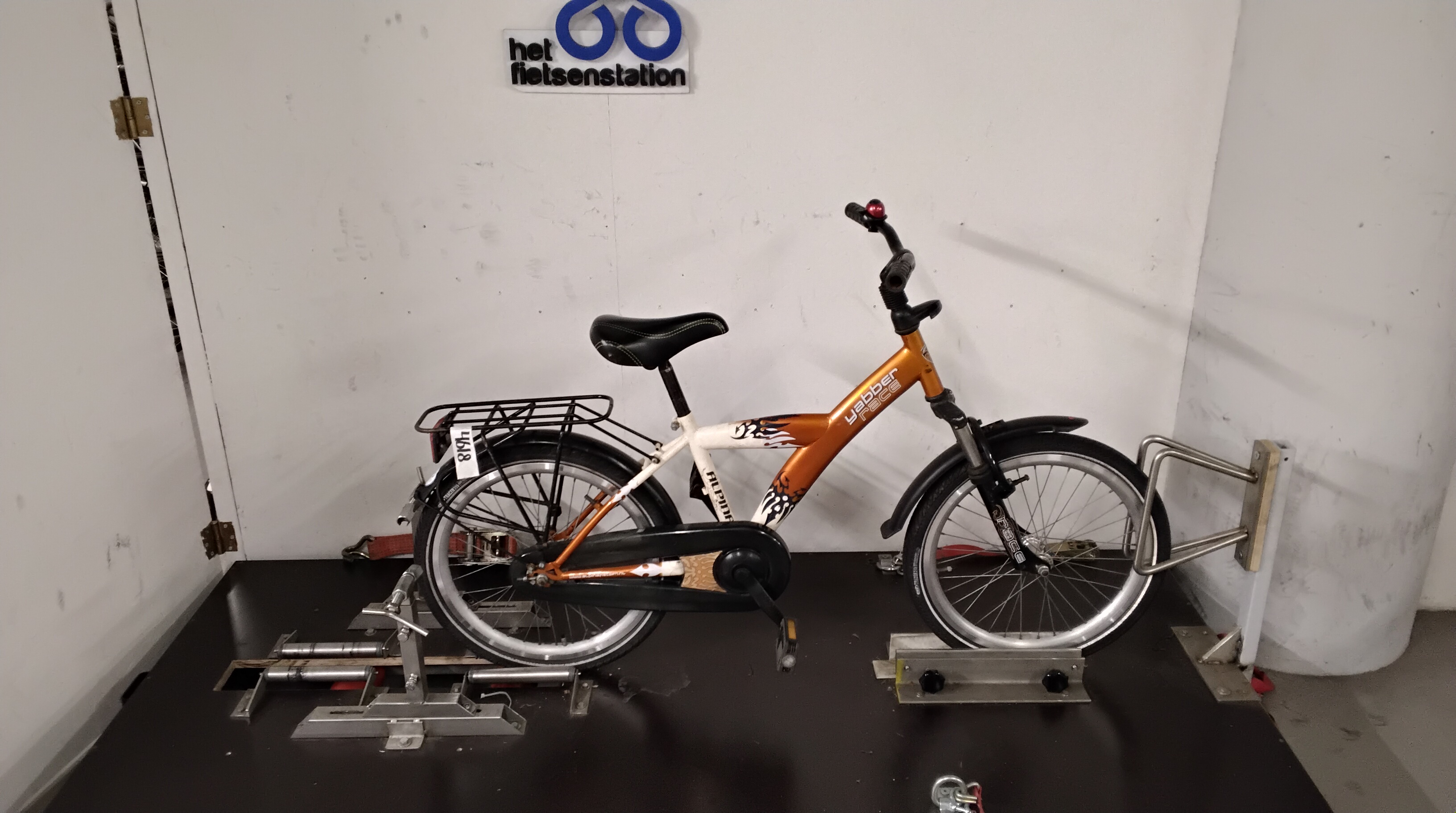 Fiets nr. 4618 Alpina Yabber Race Jongensfiets 33 cm kleur Overig