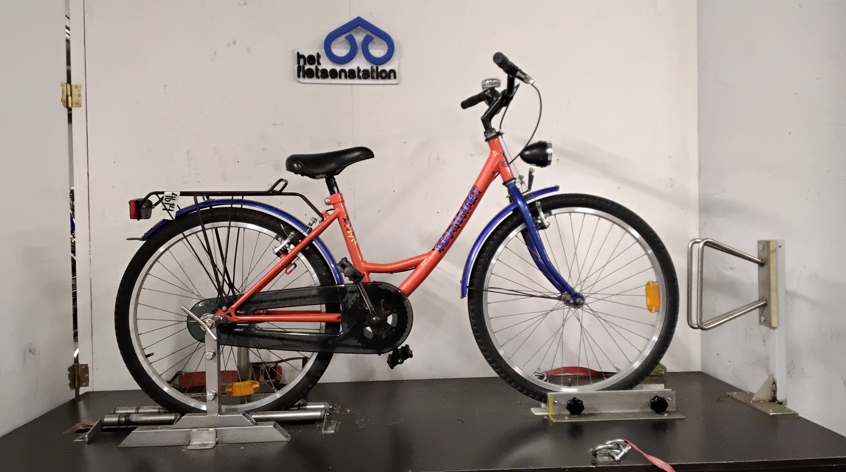 Centano Onbekend Jongensfiets 37 cm